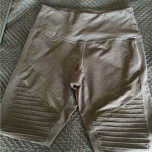 Zella legging with moto details. EUC